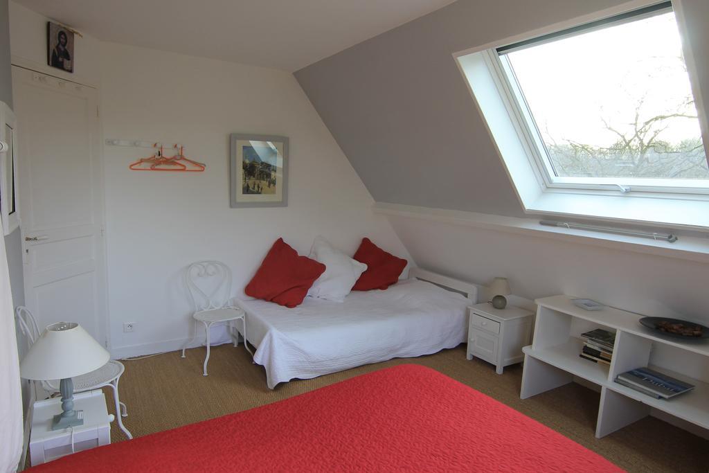 Chambre D'Hotes Les Champarts Tourville-la-Chapelle Rom bilde